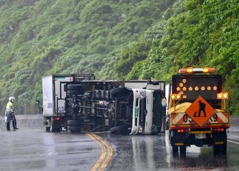 Vuelos cancelados y miles de evacuados en Shanghái por llegada del tifón Chanthu