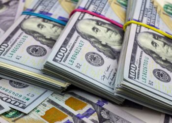 Cuba suspende depósitos en efectivo en dólares estadounidenses