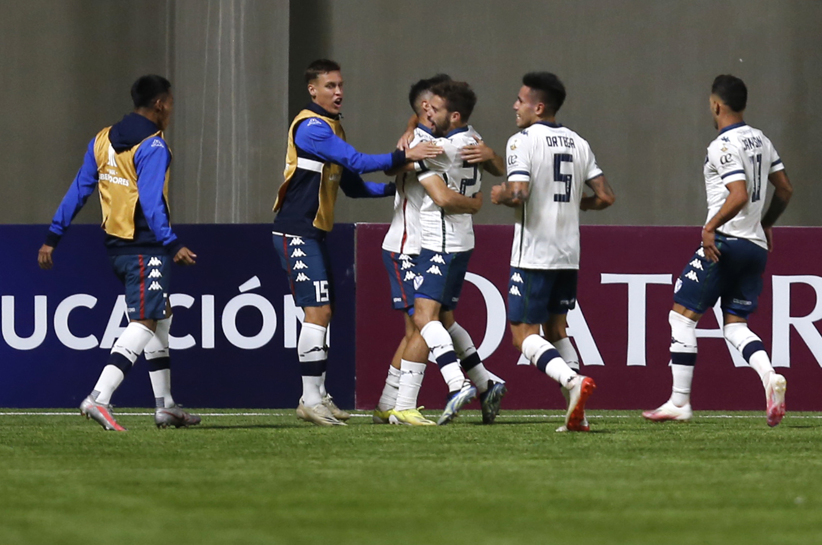 Vélez Sarsfield suma su primera victoria en la Libertadores a costa de La Calera