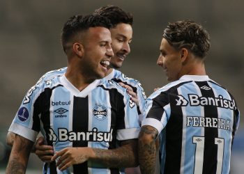 Ferreirinha despacha a Lanús e ilumina el camino de Gremio hacia octavos de Sudamericana
