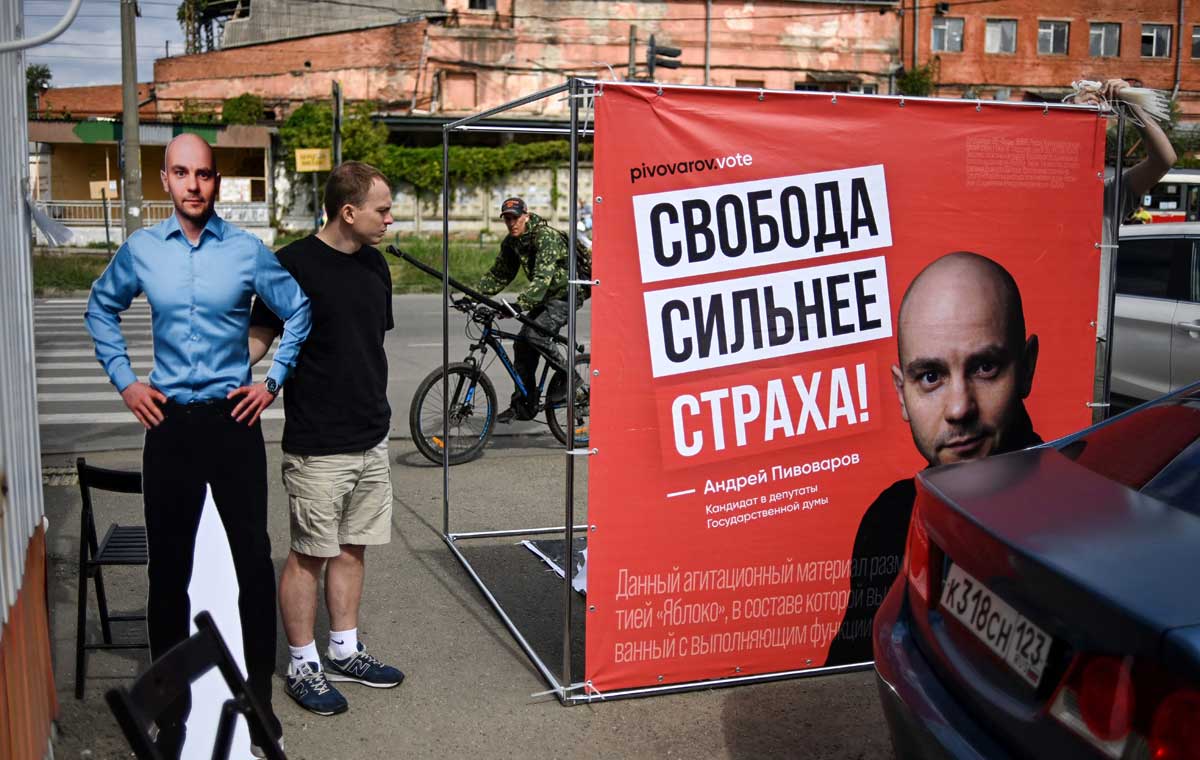 Desde la cárcel, el ‘candidato esposado’ hace campaña contra el Kremlin