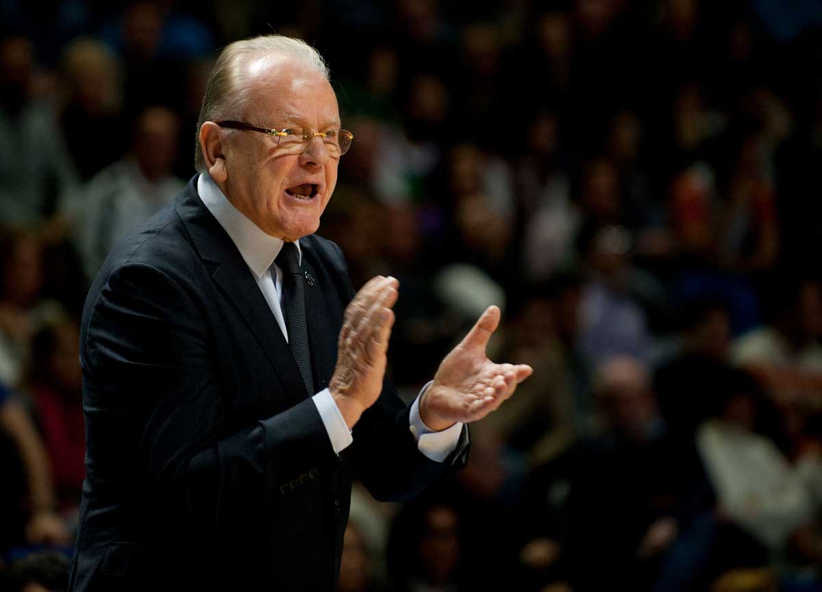 Fallece Dusan Ivkovic, legendario entrenador del básquetbol europeo
