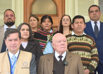 El TSE y la misión de la OEA coordinan acciones para el balotaje
