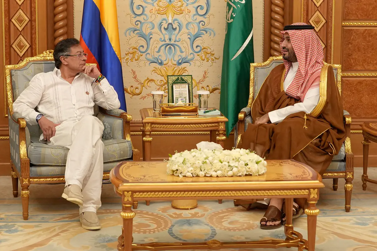 Finalmente Gustavo Petro pudo continuar su viaje a Arabia Saudita/RRSSPetro