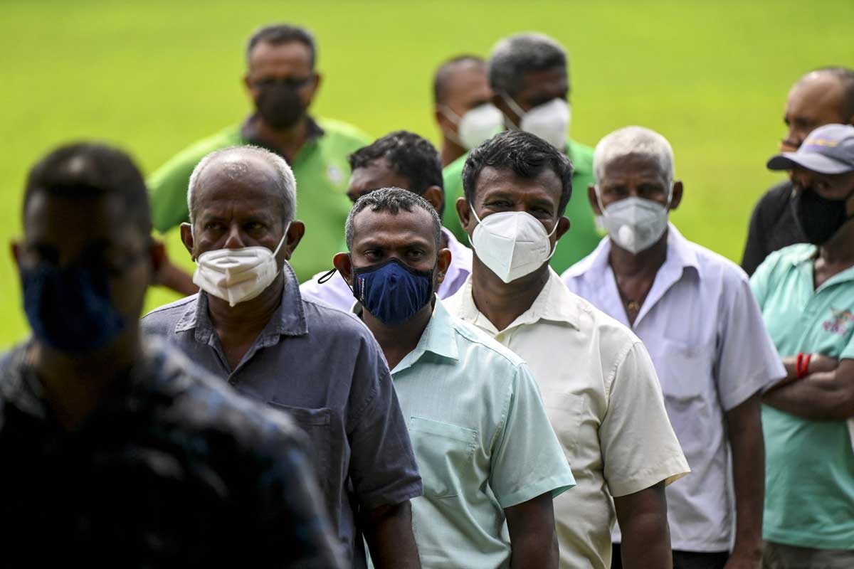 Países cierran sus fronteras con India por repunte de COVID-19 en dicho país
