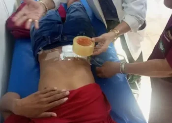 Publicaron una foto mostrando la falta de tela adhesiva/ JC Noticias Riberalta