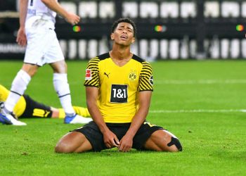 Wolfsburgo y Dortmund ceden, Leipzig endosa 6-0 al Hertha