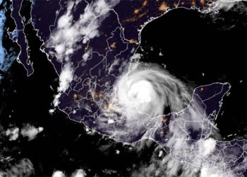 Grace se convierte en un poderoso huracán de grado 3 antes de llegar a México