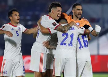 Chile vence a Paraguay 1-0 y sueña con Qatar-2022