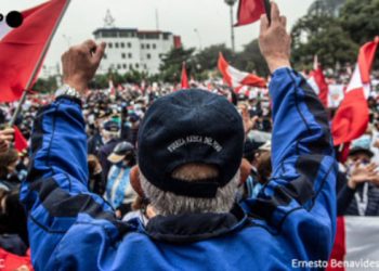 Militares retirados se manifiestan contra supuesto ‘fraude’ electoral en Perú
