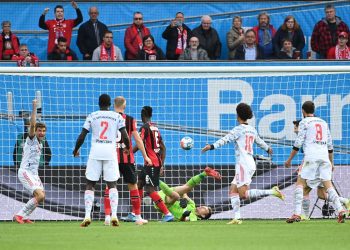 Bayern golea al Leverkusen y asesta golpe de autoridad en la Bundesliga