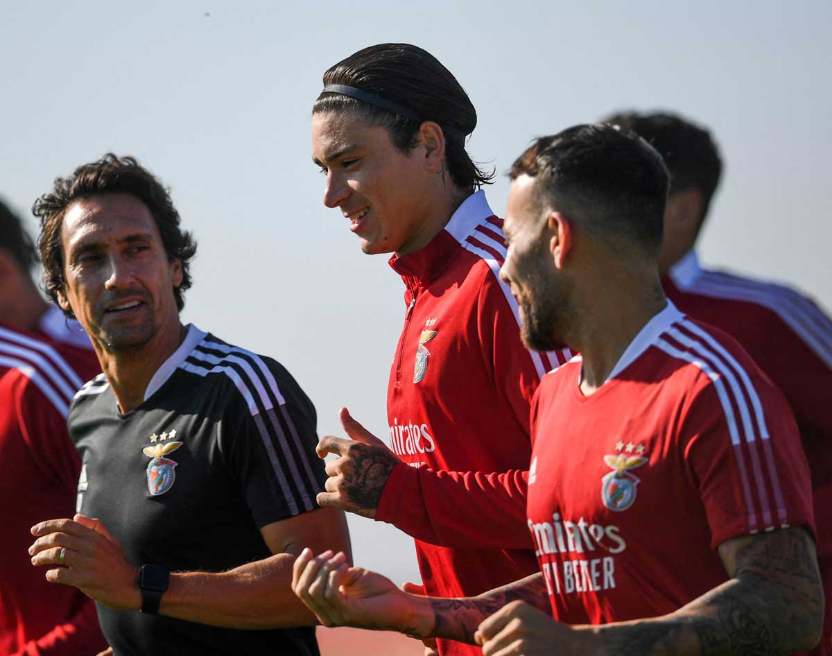 Darwin Núñez prueba su teoría de la evolución en el Benfica-Bayern