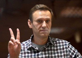 Opositor ruso Alexéi Navalni ganó premio Sájarov, ‘recompensa a todos los que luchan por la verdad’