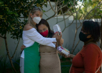 Con pañal, papel o tela: la realidad de la pobreza menstrual en Brasil