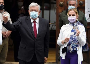 Presidente de México sufre revés en elecciones legislativas