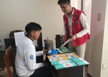 En campaña en El Alto identifican casos de trastornos alimenticios en adolescentes. FOTO: GAMEA