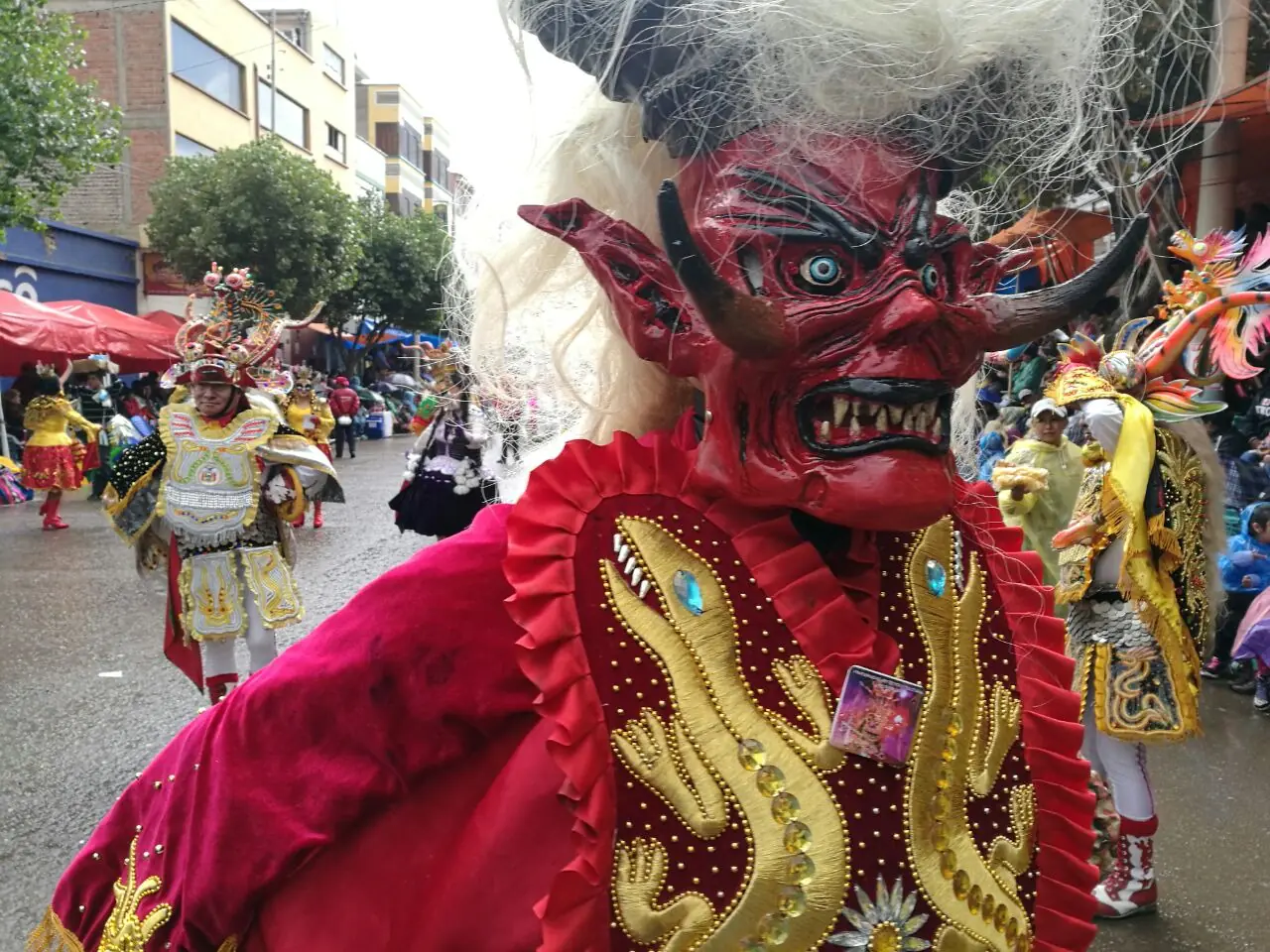 Los dos rostros, o máscaras, del poder en Bolivia