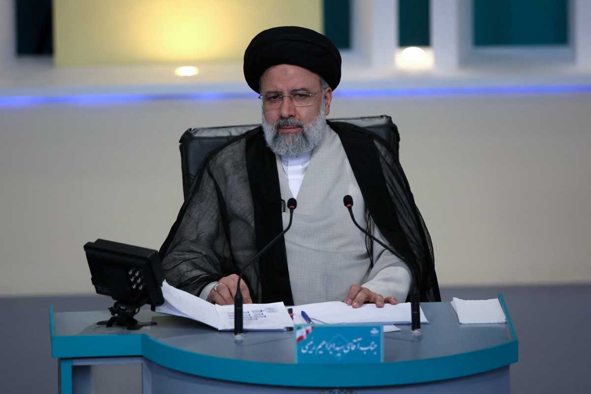 Los iraníes eligen un nuevo presidente el viernes, ultraconservador Raisi es favorito