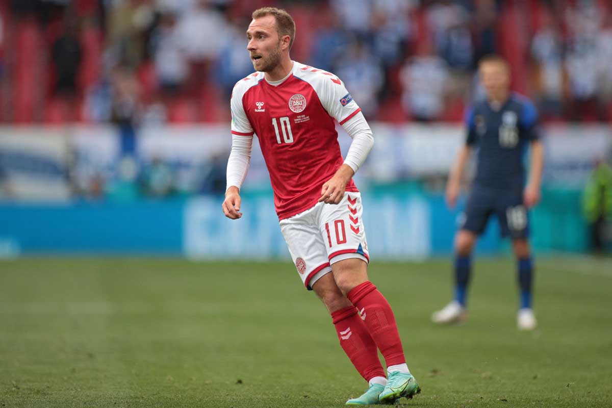 Eriksen ‘estabilizado’ tras su desmayo en pleno partido de Eurocopa