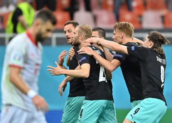 Austria vence por 3-1 a la debutante Macedonia del Norte en la Eurocopa