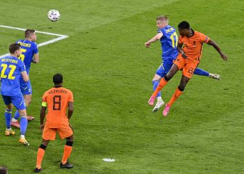 Holanda se complica pero salva victoria sobre Ucrania en la Euro-2021
