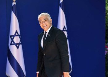 Lapid quiere poner fin a las relaciones ‘hostiles’ entre Israel y sus aliados