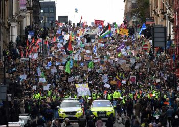 Decenas de miles de manifestantes por la ‘justicia climática’ en Glasgow y el mundo