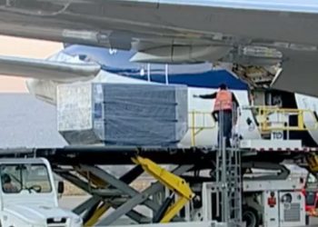 Llega al país un segundo lote de 500.000 vacunas Sinopharm y fármacos contra el COVID-19