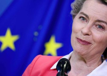 Jefa de la Comisión Europea tilda de ‘vergüenza’ la ley húngara sobre LGTB