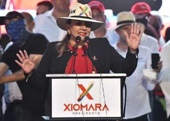 Xiomara Castro, primera mujer y favorita de izquierda para gobernar Honduras