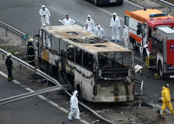 Al menos 46 personas fallecidas, 12 de ellas menores, en accidente de autobús en Bulgaria