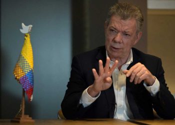 La paz es irreversible en Colombia, proclama expresidente Santos