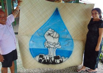Una nueva generación protesta por el legado nuclear en el Pacífico 75 años después