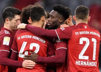 El Bayern logra trabajada victoria y llega por delante al ‘Klassiker’