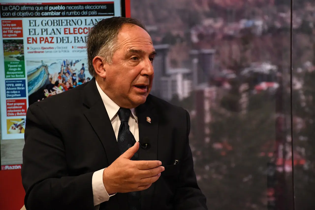 Carlos Mesa confirma el fallecimiento del diputado Gustavo Aliaga