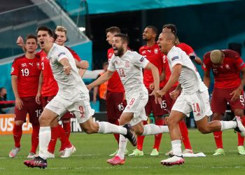España, primera semifinalista de la Eurocopa al vencer en la tanda de penales a Suiza