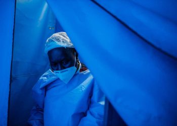 Sudáfrica superará los 10.000 nuevos casos diarios de COVID-19 esta semana