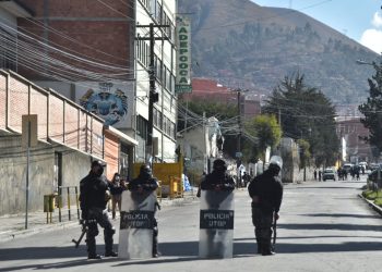 Tras toma de sede, cocaleros de los Yungas anuncian bloqueos en tres provincias