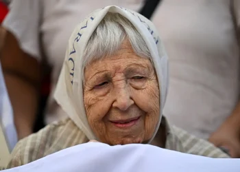 Vera Jarach, fue un referente de Madres de Plaza de Mayo/AFP