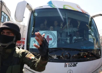 Los prisioneros palestinos llegan a Egipto/AFP