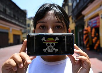 La bandera de un comic de piratas los identifica/AFP