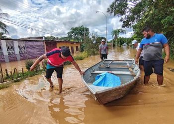 Senamhi advierte de nuevo desborde del Acre, en dos departamentos se activa la alerta roja
