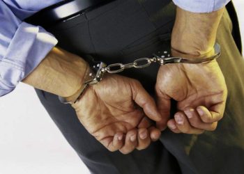 Un anciano es sorprendido robando en un consultorio, es la tercera vez que cae este año