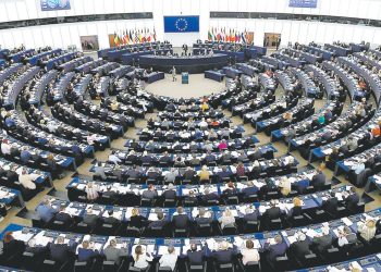 ARRECIA LA TENSIÓN CON LA UNIÓN EUROPEA