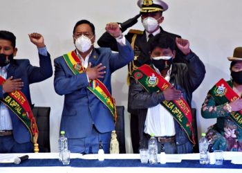 Arce participa de la Sesión de Honor de La Paz y evoca las ‘masacres’ de noviembre 2019