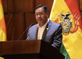 Arce demanda juicio de responsabilidades y anuncia eliminación de grupos ‘parapoliciales’