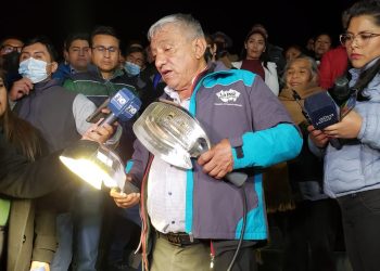 Periodista que destapó el caso del pederasta Pedrajas llega a La Paz y se reúne con el alcalde Arias