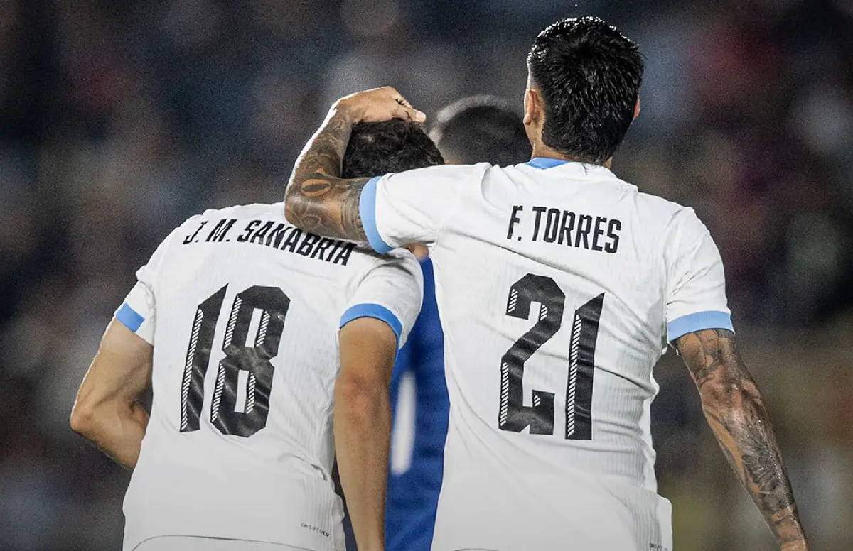 Uruguay vence 2-1 a Uzbekistán en amistoso rumbo al Mundial 2026