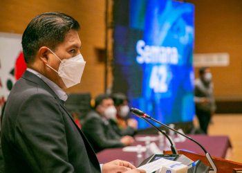 Auza advierte el ‘anuncio’ de una cuarta ola de contagios y cita a los Sedes para definir medidas