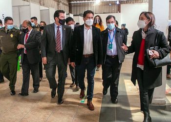 Ministro Auza: Tenemos las dosis suficientes para el 24,5% de la población vacunable